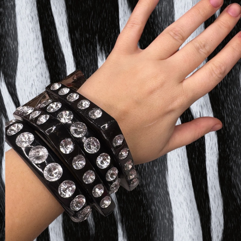 Deadstock Elegant Black and Silver Crystal Bracelet Set